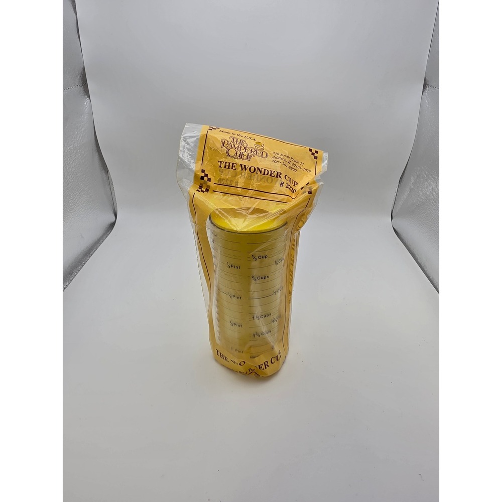 Pampered Chef The Wonder Cup 2220 Adjustable 2 Cup Measuring Tool Vintage NIP